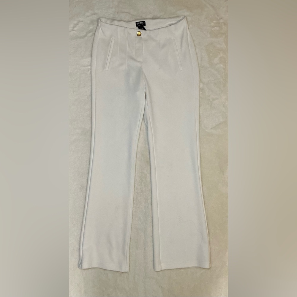 Elegant White Trousers - Picture 2 of 6